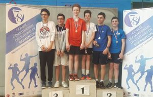 5aca5251064db_PodiumDHMinimesA08042018.jpg
