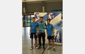 5de3e0601437a_PodiumSHCadetBLoHASSENFORDERetThoBROSSARD011220194.jpg